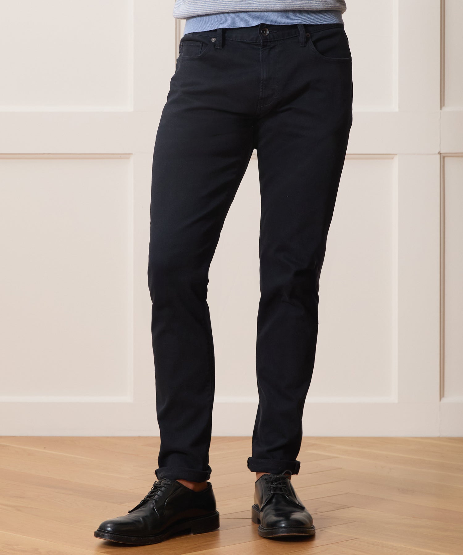 Slim Fit 5-Pocket Chino