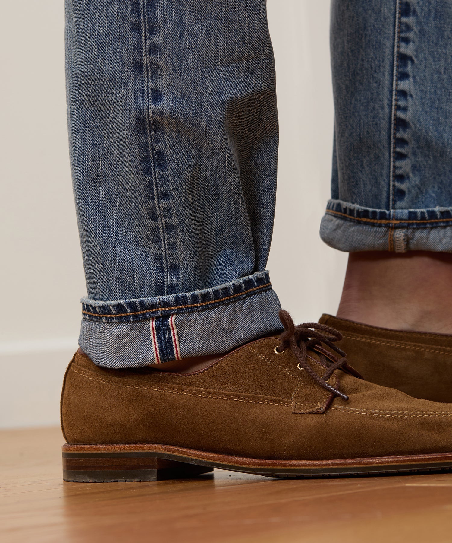 Slim Selvedge Jean in Distressed Wash